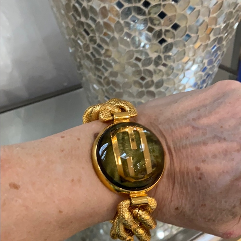 FENDI BRACELET ❤️ - Picture 2 of 4